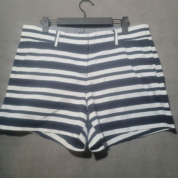 Nautica Striped Navy Blue/white Shorts‎ Women's Size 10  NWOT - Picture 1 of 4